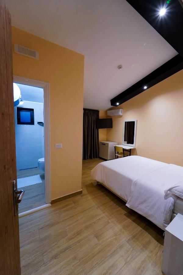 Sr99 Hotel تيرانا المظهر الخارجي الصورة